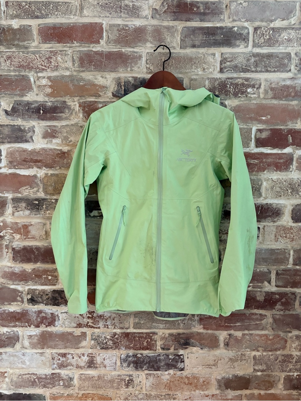 Arc'teryx Light Green Hooded Rain Shell Jacket
